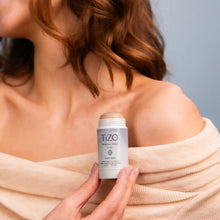 Load image into Gallery viewer, Mineral Stick Tinted SPF 45