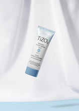 Load image into Gallery viewer, TIZO3 Facial Primer Tinted SPF 40